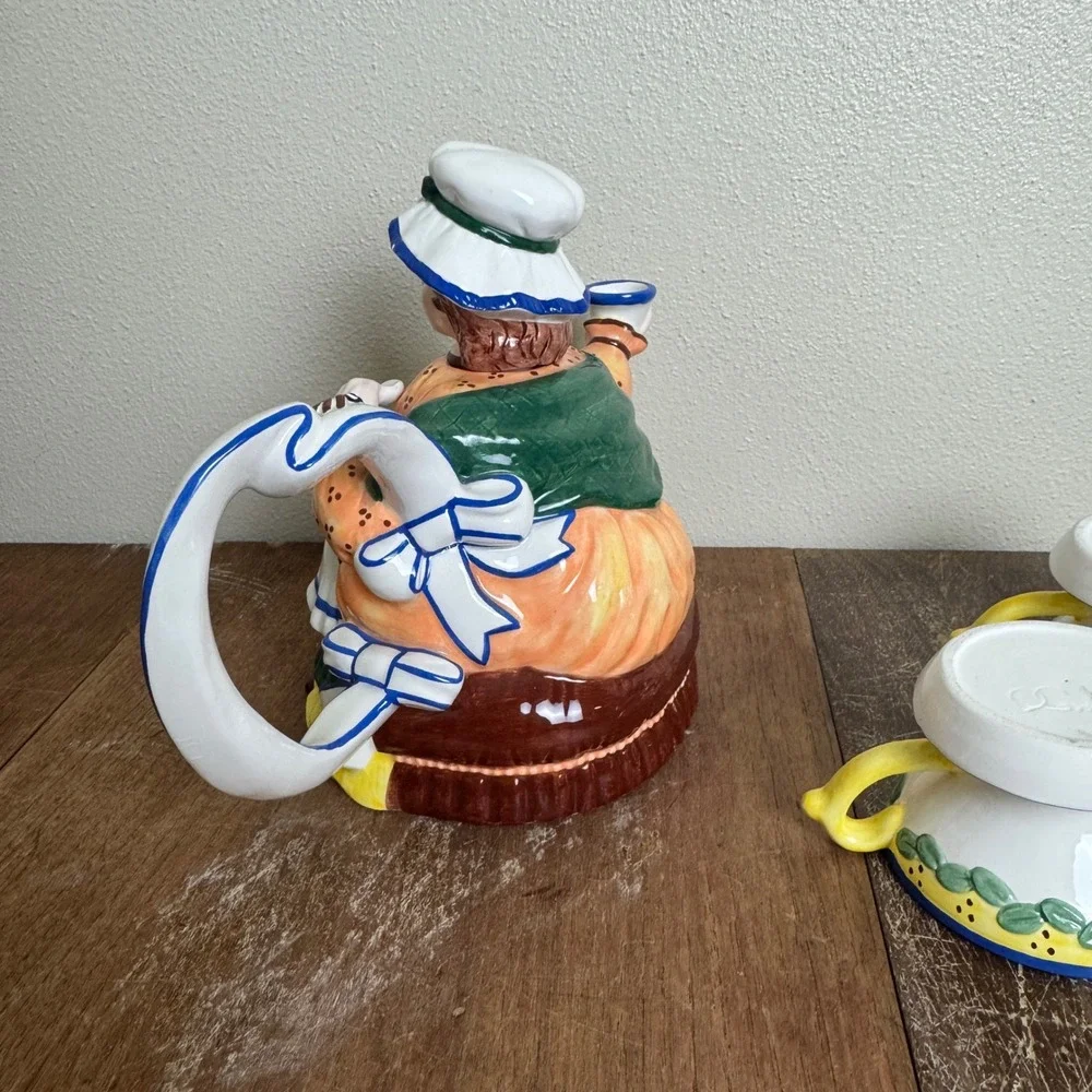 DEPT‎ 56 Storybook Little Miss Muffet Teapot 4 Cups Hand Painted Nursery Rhyme